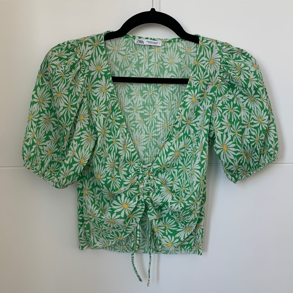 Zara cropped green floral top
